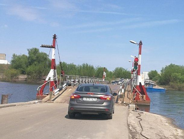 Воронежцы сообщили об открытии понтонного моста