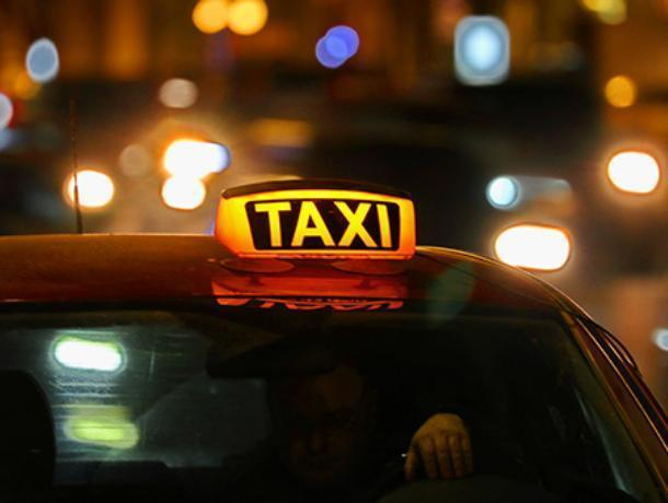 Воронежцы смогут пожаловаться на таксистов по «горячей линии»