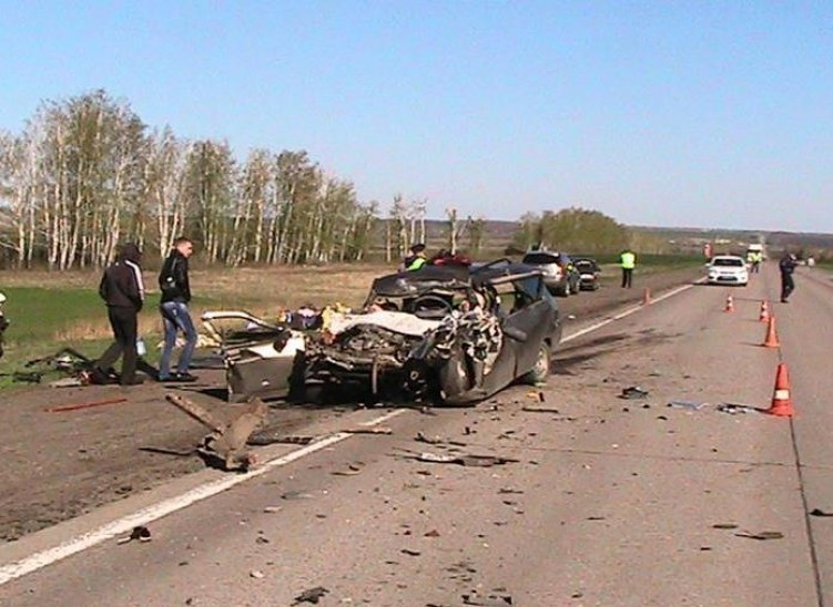 ДТП в Тамбовской области с пятью погибшими воронежцами: водитель уснул и столкнулся с «Камазом»