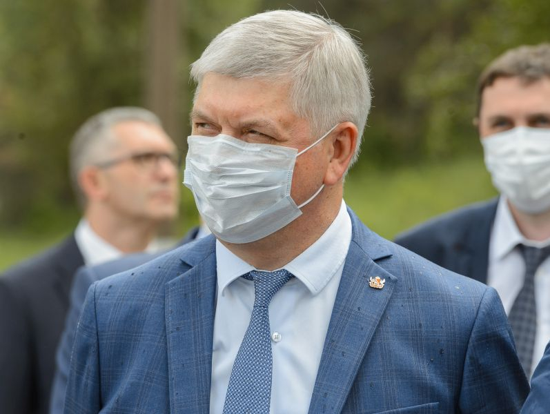 На борьбу губернатора с фекальным амбре подкинут 4 млрд рублей в Воронеже