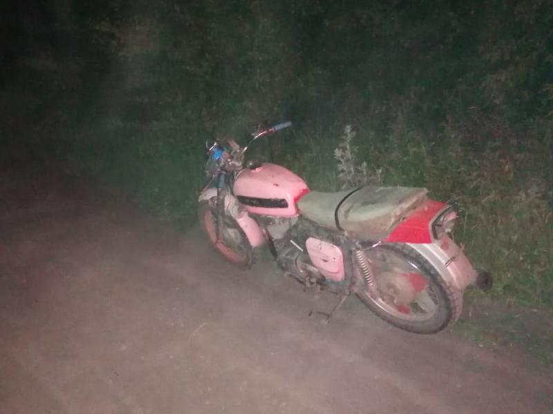 Пьяный мужчина на розовом мотоцикле попал в ДТП в воронежском селе