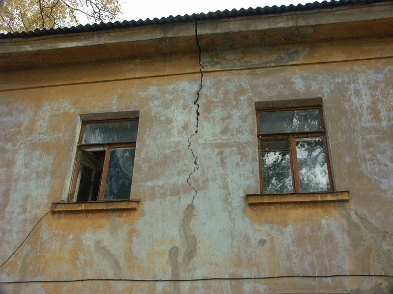 Следователи заинтересовались аварийным домом под Воронежем