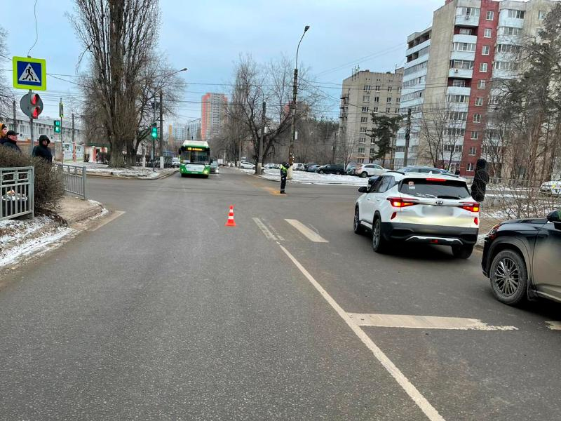 20-кратный нарушитель ПДД сбил 45-летнюю женщину на переходе в Воронеже