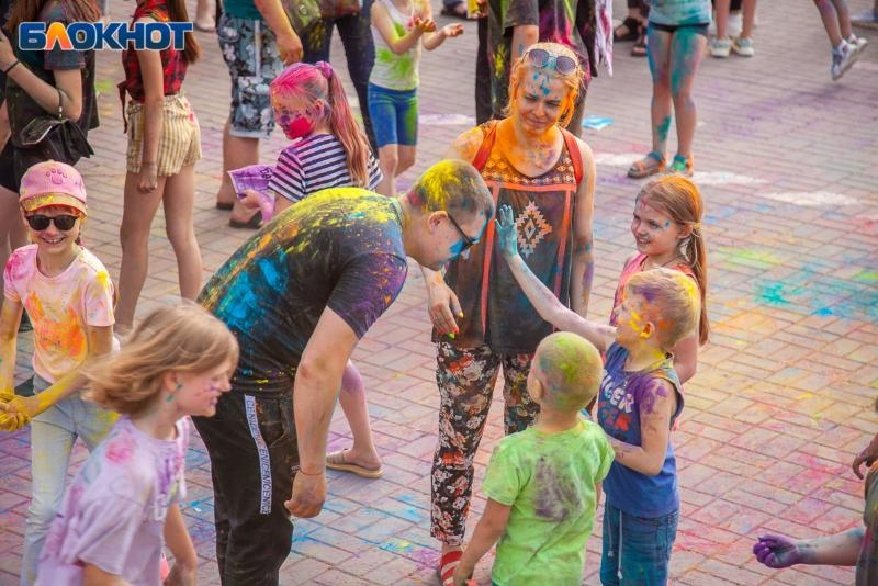 Бесплатный фестиваль красок пройдет в эти выходные в Воронеже