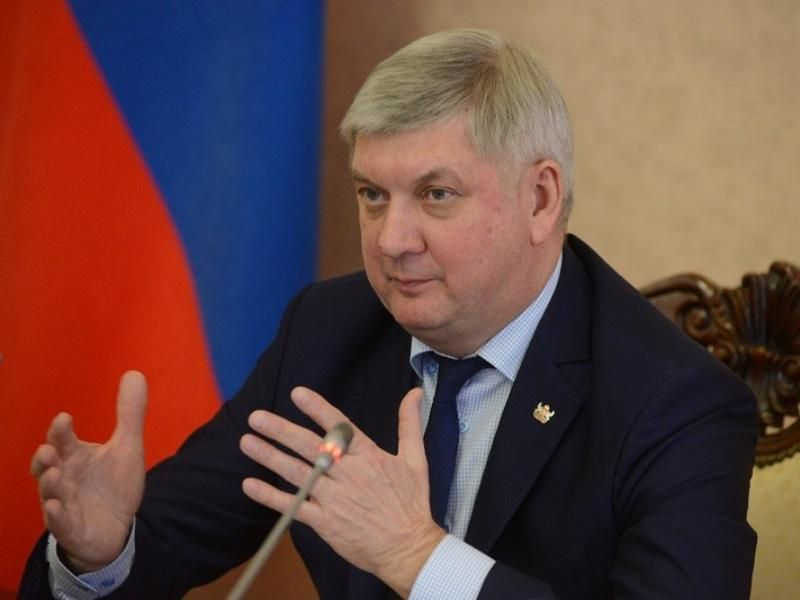 Воронежский губернатор предложил ввести новый почетный знак для врачей