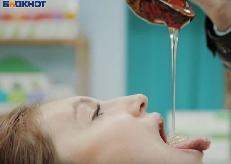 Правильный мёд заполнил рот девушки в Воронеже