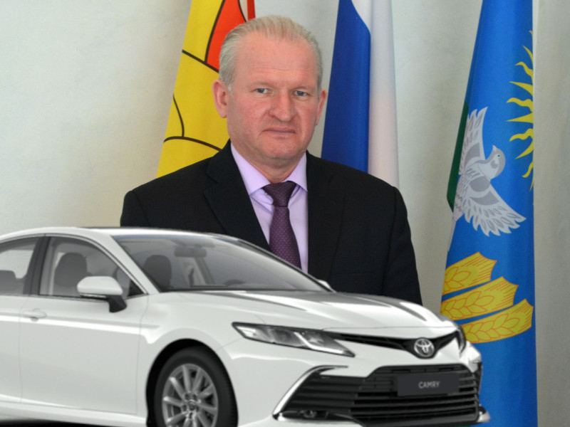Новая Toyota Camry может стать подарком ко дню рождения главы администрации Воробьевского района