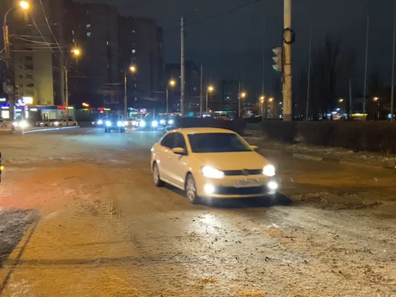 После коммунальной аварии открыто движение по Остужевскому кольцу в Воронеже