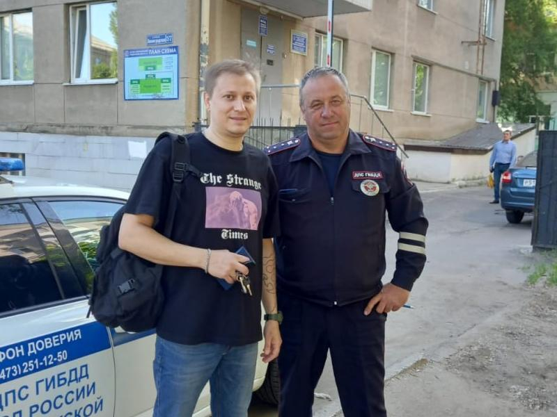 Воронежские полицейские помогли рожающей женщине быстро добраться в роддом