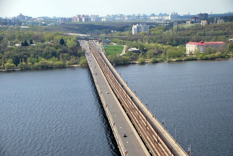 В преддверии 90-летнего юбилея Воронежского трамвая Северный мост рушится ежедневно