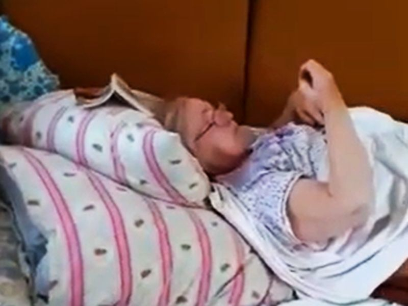 Лежачую пенсионерку в Воронеже коммунальщики заточили в ледяную комнату