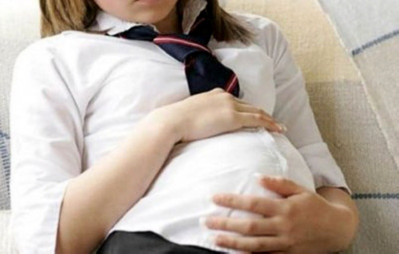 Откровения несовершеннолетней девочки о своей беременности привели воронежцев в шок
