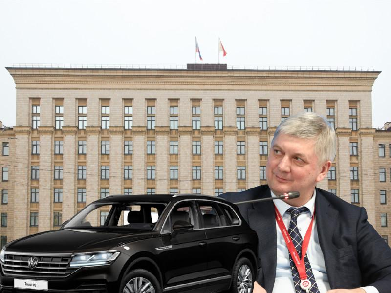 «Блокнот» призывает чиновников отказаться от золотых пенсий и иномарок ради снижения тарифов ЖКХ в Воронеже