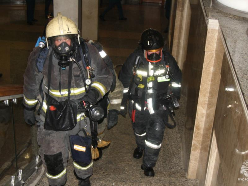 Пожарные ворвались в кинотеатр «Спартак»: что происходит в Воронеже