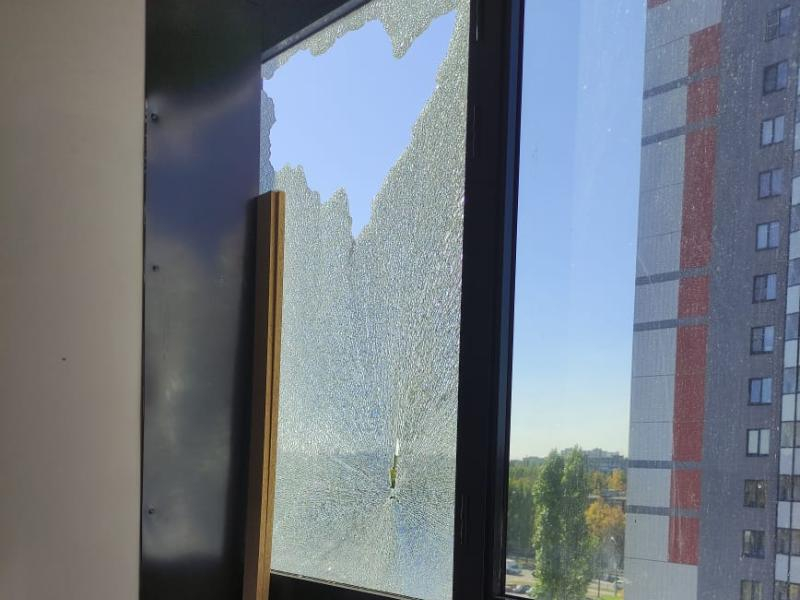 Балкон многоэтажки обстреляли в Воронеже