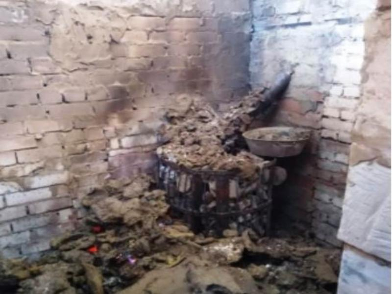 Трупы двоих мужчин в сгоревшем доме обнаружили под Воронежем пожарные
