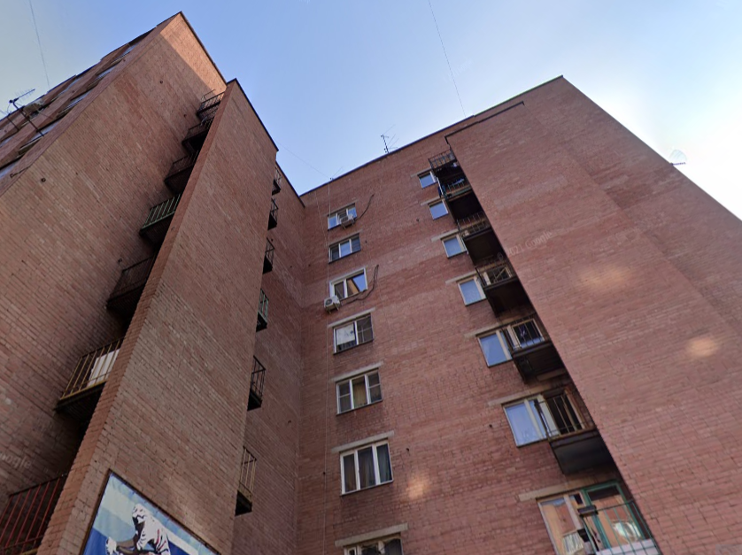 В Воронеже спасли 3-летнего мальчика, который залез на подоконник 9 этажа