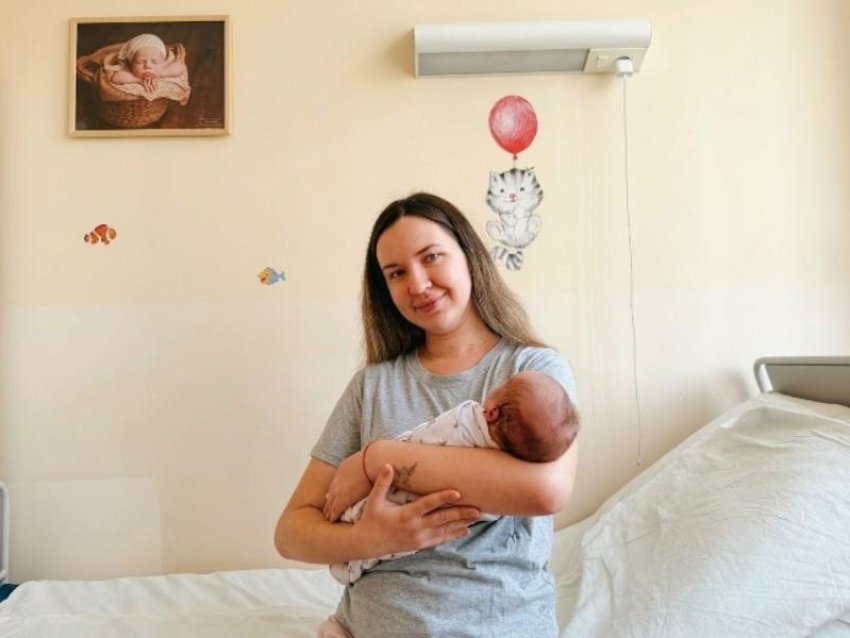 «Мировой литературе известно лишь о пяти похожих случаях»: сосудистые хирурги спасли жизнь беременной женщине в Воронеже 