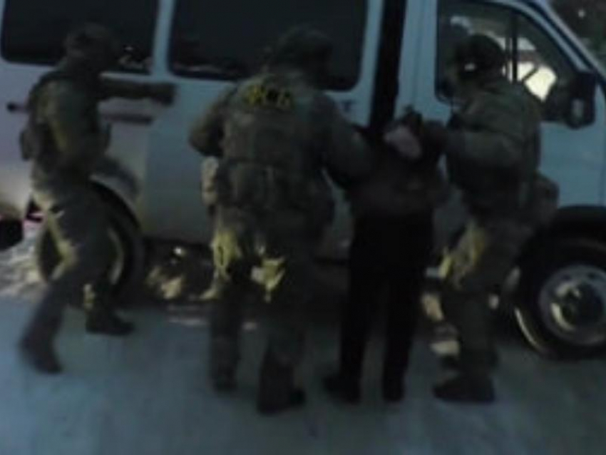 Опубликовано видео задержания мужчины, который должен был совершить диверсию в Воронеже