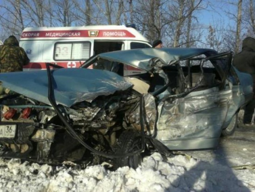 Попавший в аварию житель Воронежской области скончался в больнице
