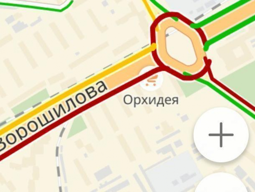 Воронеж встал в пробках из-за ДТП и дорожных работ