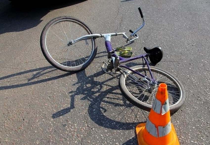16-летний велосипедист попал под колеса иномарки у ТЦ «Арена» в Воронеже