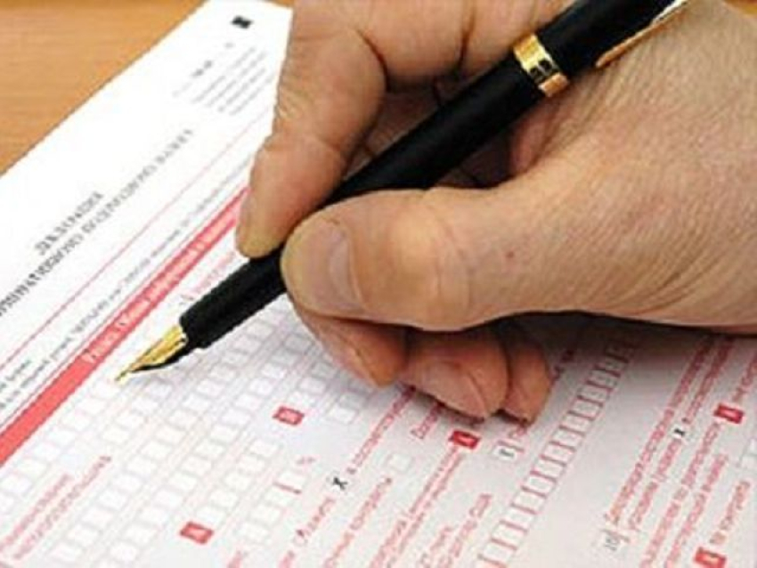 В Воронежской области директор школы скрывал доходы 