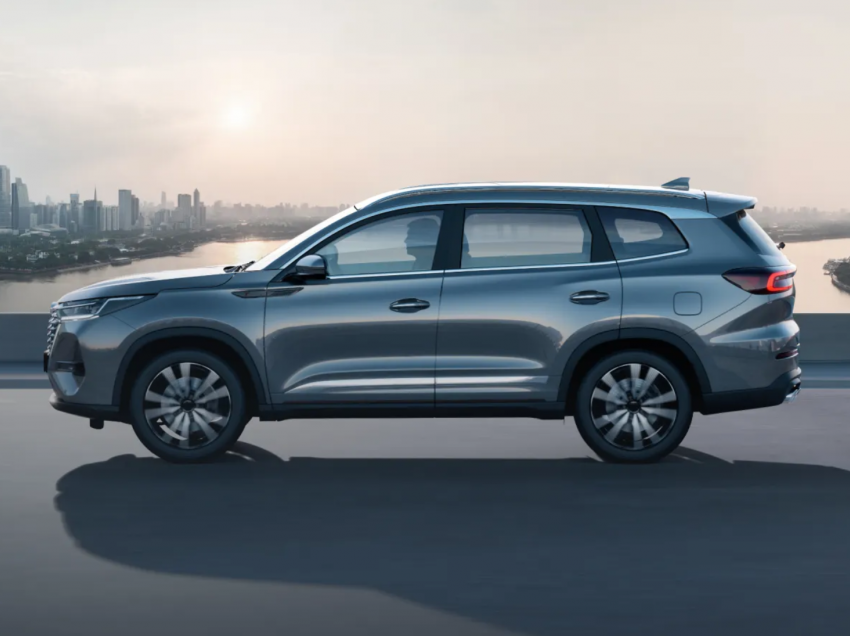 Китайский кроссовер российской сборки хотят купить для поездок чиновников в Воронеж