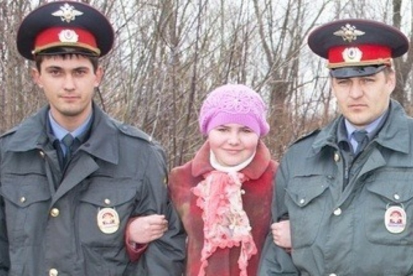 В Воронежской области полицейские спасли 13-летнюю школьницу, провалившуюся под лед