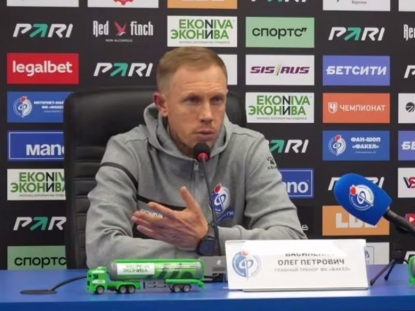 В чем разница старого и нового «Факела», ответил тренер Олег Василенко