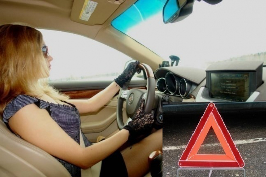 В Воронеже две авто-леди улетели в кювет