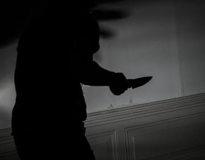 На иностранного студента в Воронеже ночью напал рецидивист с ножом