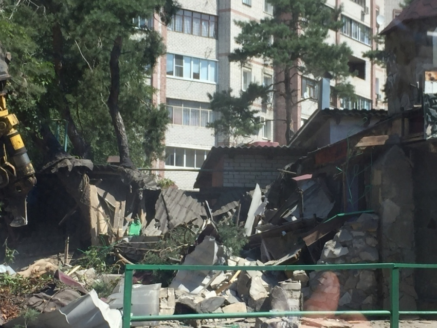 В Воронеже снесли печально известное кафе «Дон Кихот"
