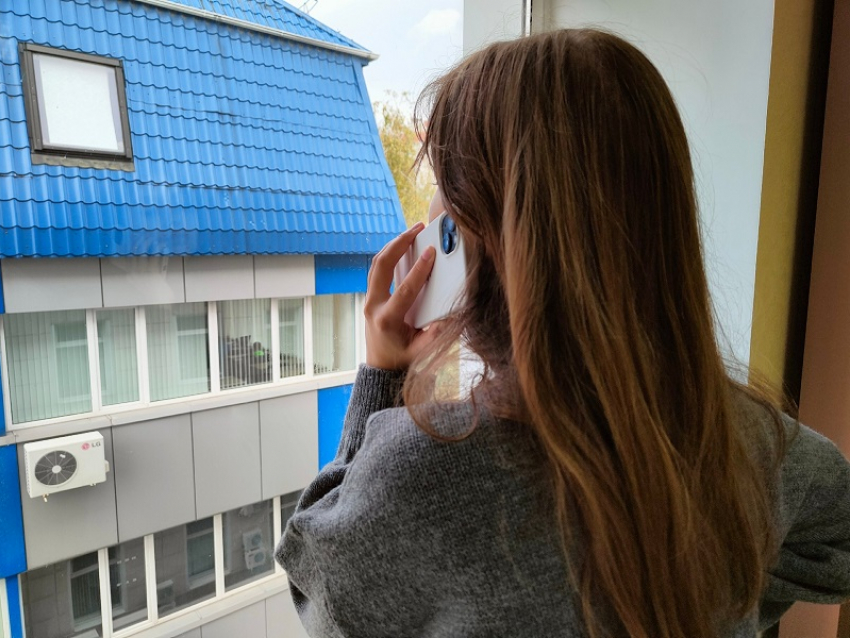 Проблемы с мобильной связью возникли у жителей трёх районов Воронежской области 