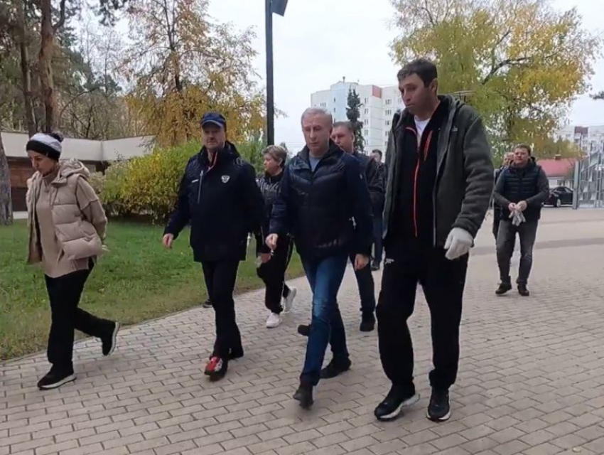 О высадке 1 тыс растений заявил мэр Воронежа после субботника с вице-губернатором Сергеем Трухачевым 