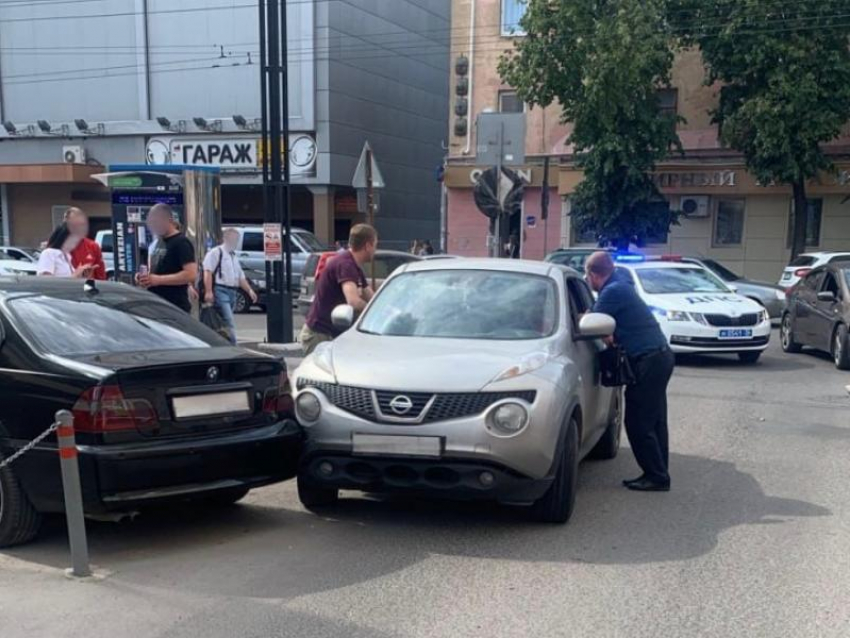 40-летняя автомобилистка сбила пенсионерку в центре Воронежа