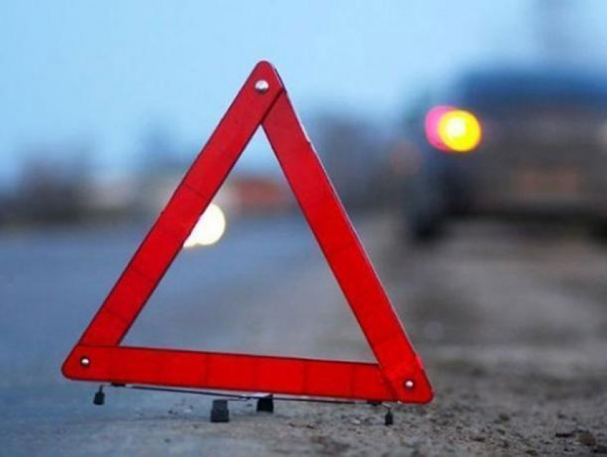 Автомобилист в Воронежской области насмерть сбил пешехода и уехал 
