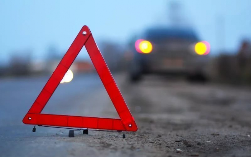 В Воронеже молодой водитель «Опеля» насмерть сбил рабочего, менявшего лампы