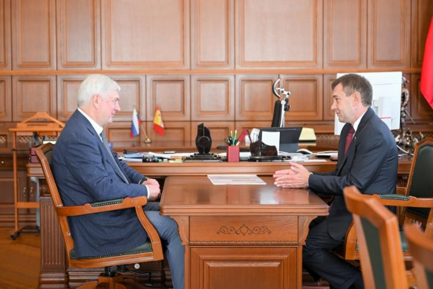 Сенатор Нетесов провел первую рабочую встречу после инсульта 