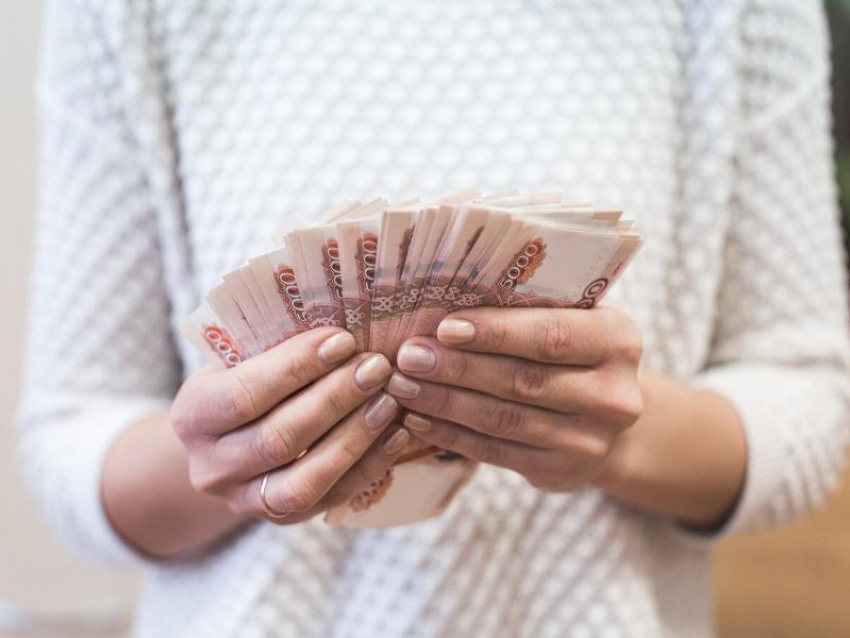 Госслужащие чаще других скрывают желаемую зарплату в Воронеже 