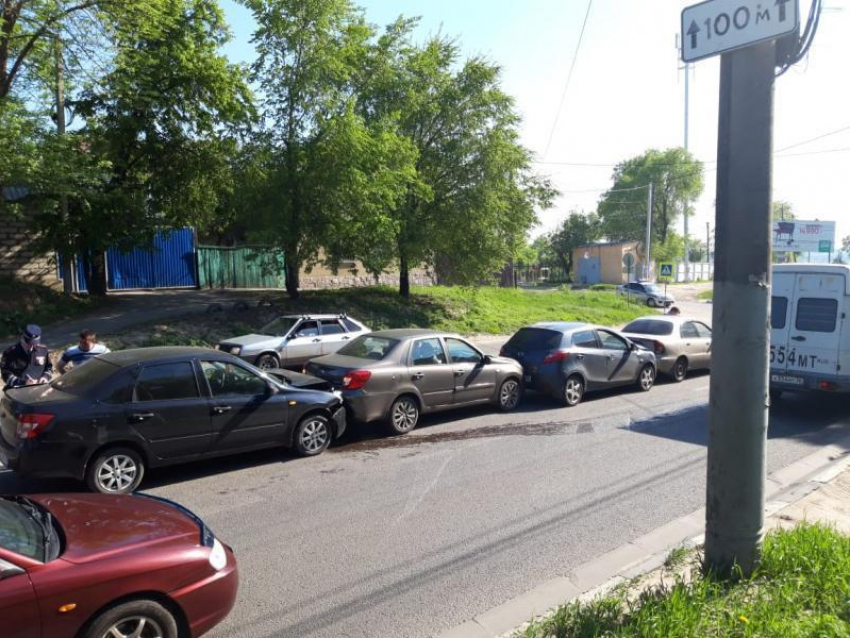 Стали известны подробности ДТП с пятью машинами в Воронеже