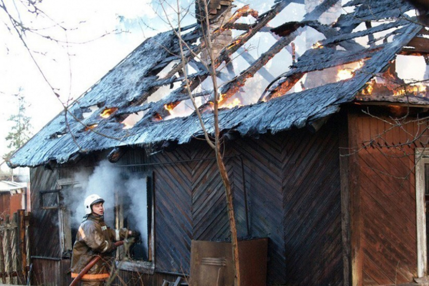 В Воронеже при пожаре погибла 86-летняя пенсионерка