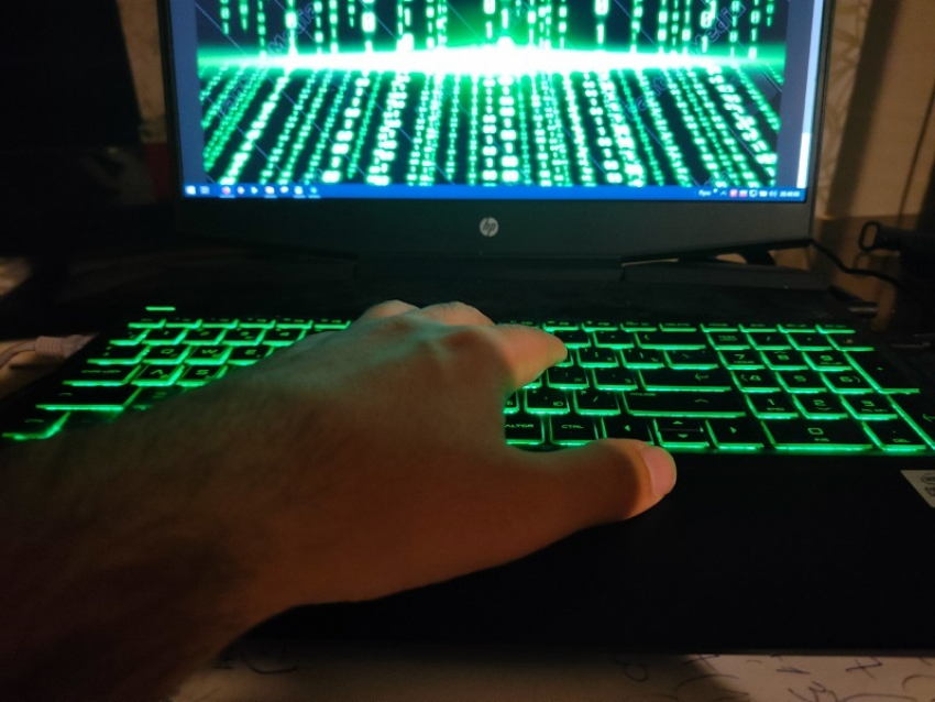 Подросток под давлением аферистов отдал им 1,5 млн рублей в Воронеже