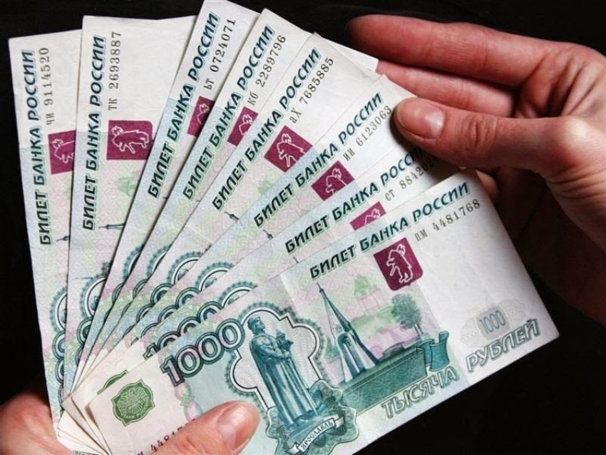 Женщина украла у воронежца 270 тыс рублей, спасая его от алкоголизма