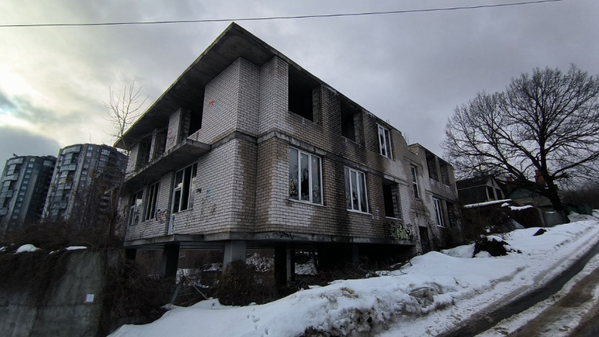 “Опасного здания скоро не станет”: в Воронеже снесут самострой