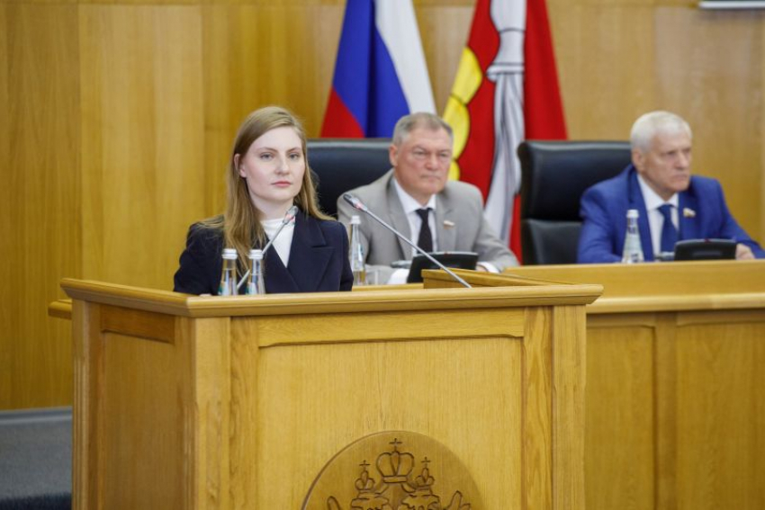 Новую оценку деятельности Молодежного парламента одобрили в Воронежской облдуме