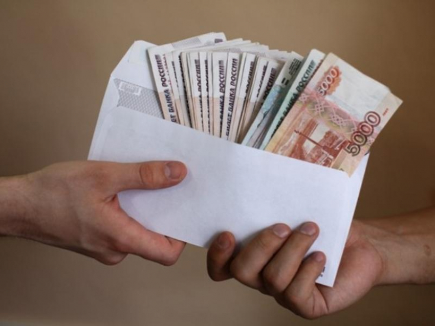 В Воронеже субподрядчика оштрафовали за зарплату «в конвертах»