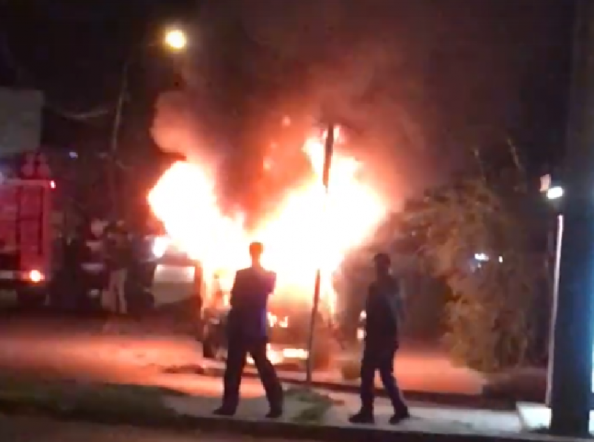 Мощный пожар уничтожил «Газель» в Воронеже