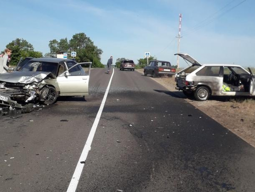 Ужасающие последствия  массовой аварии под Воронежем показали на фото