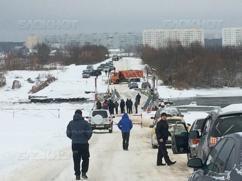 В воронежском микрорайоне Шилово снова закрыли движение на понтонном мосту